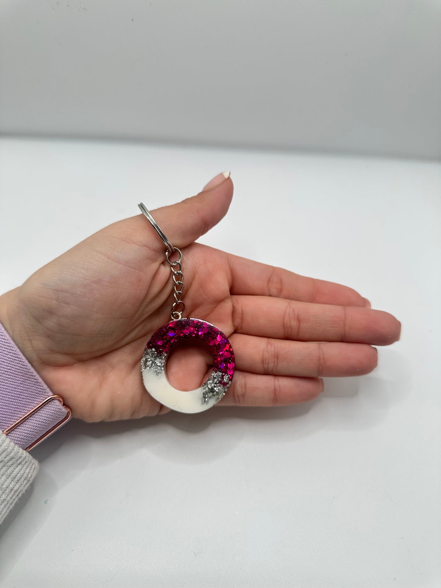 Llavero inicial en resina