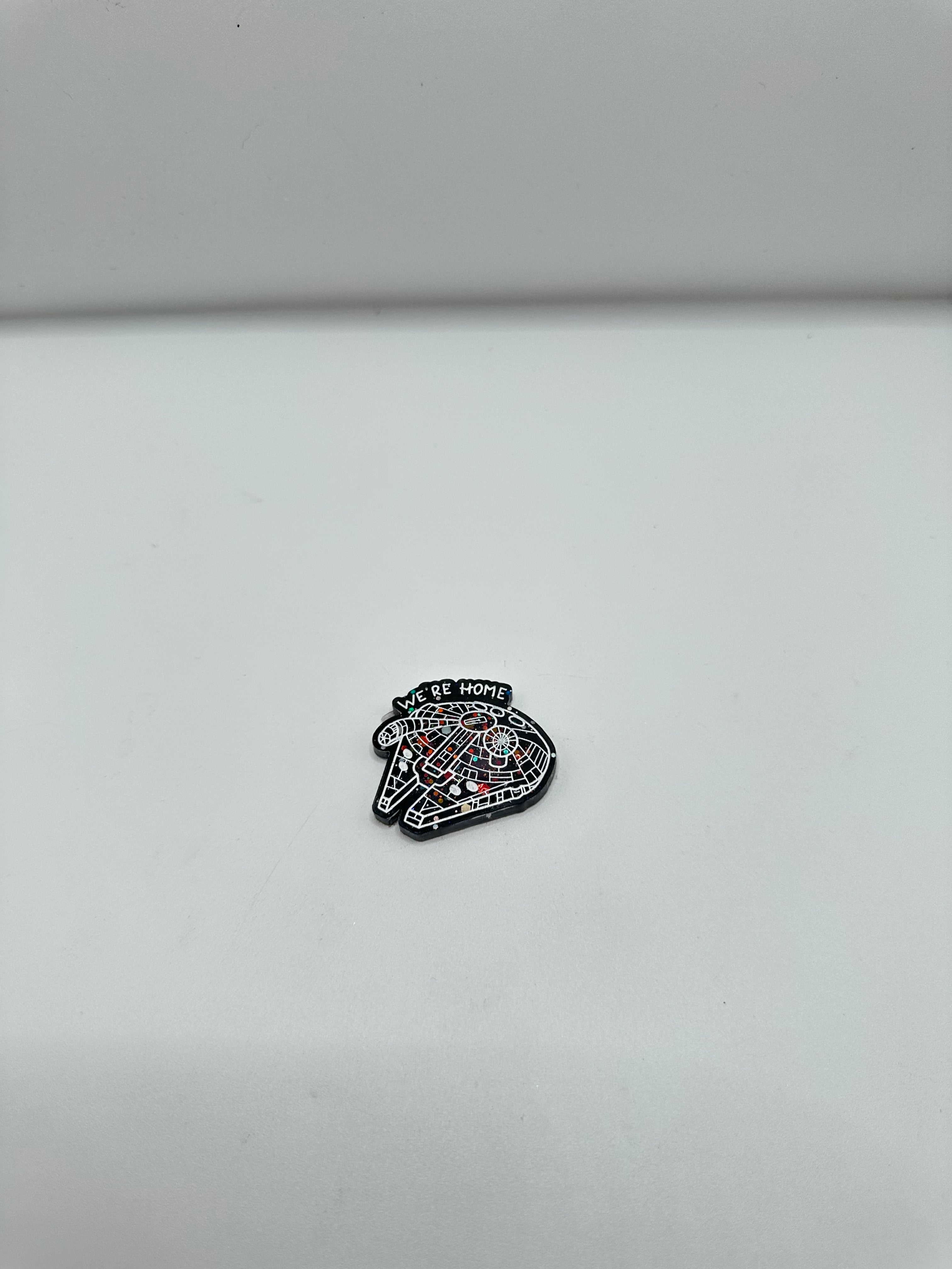 Cover minder dp. En resina pintado a mano