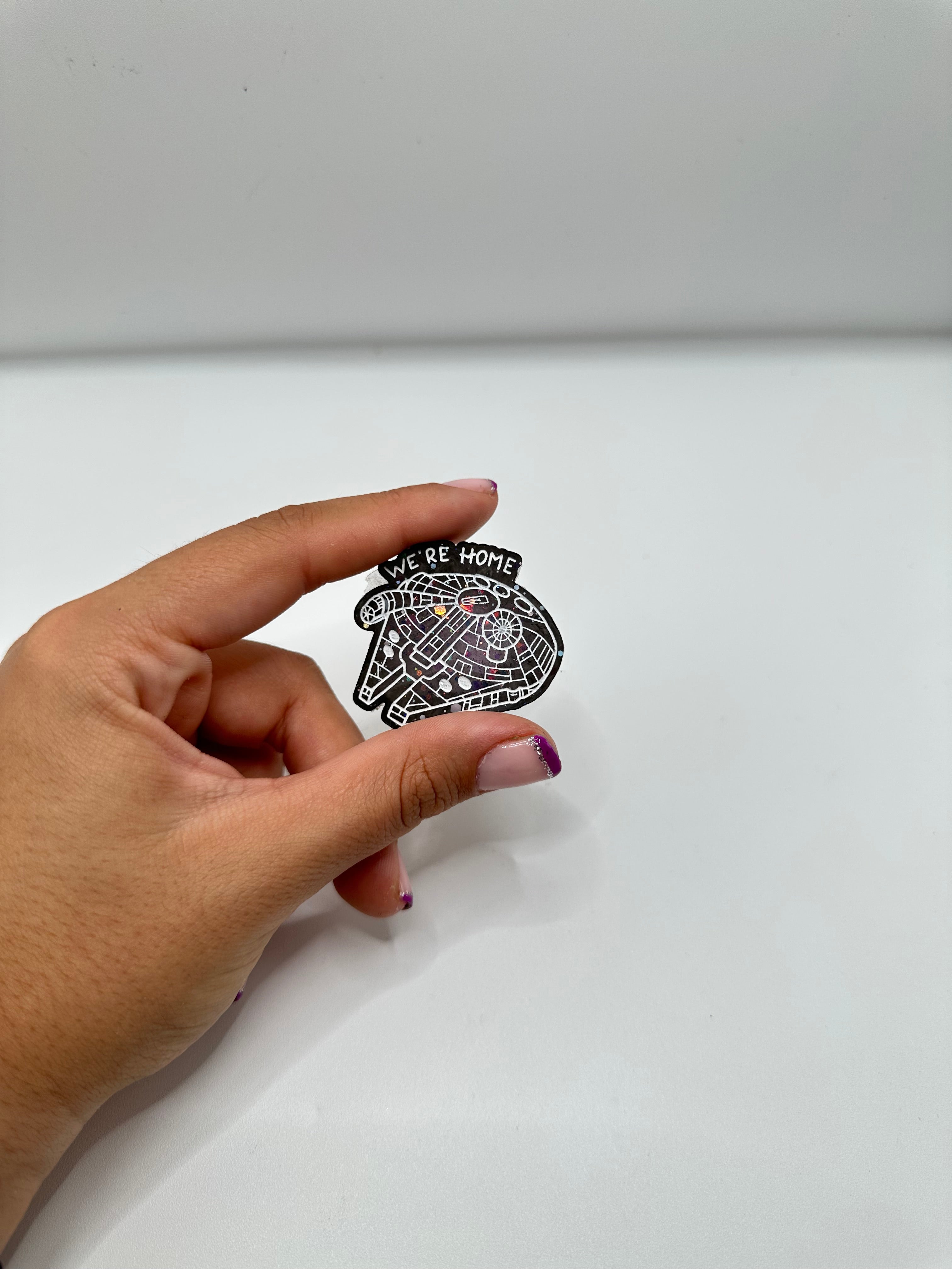 Cover minder dp. En resina pintado a mano