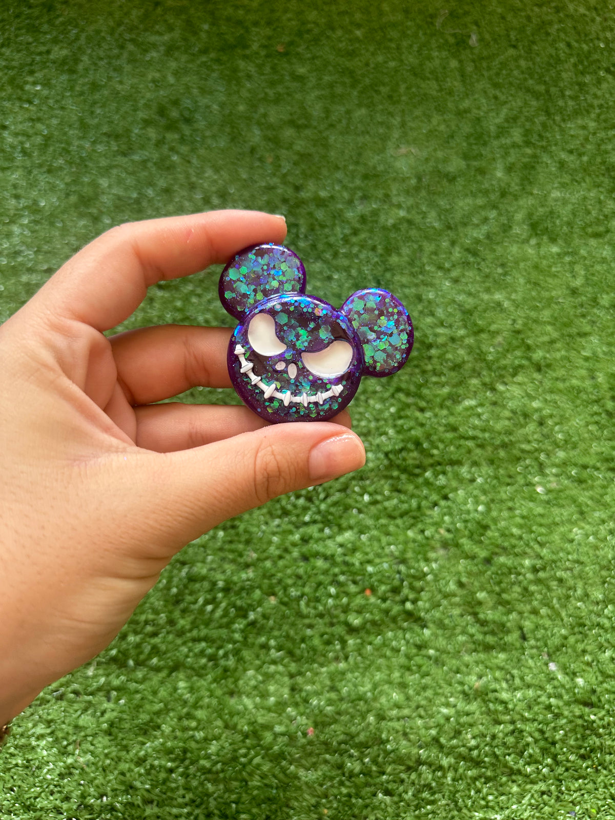 Cover minder dp. En resina pintado a mano