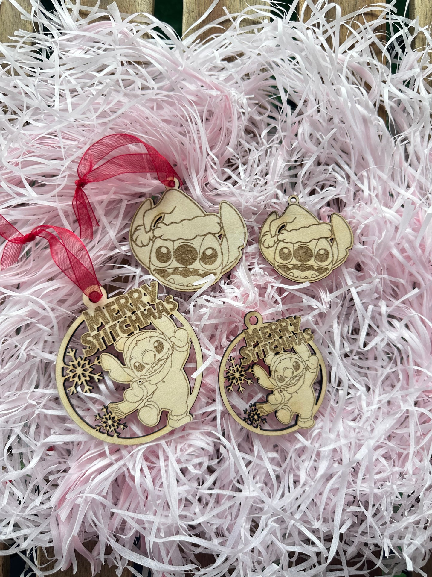 Bola de Navidad madera Stitch