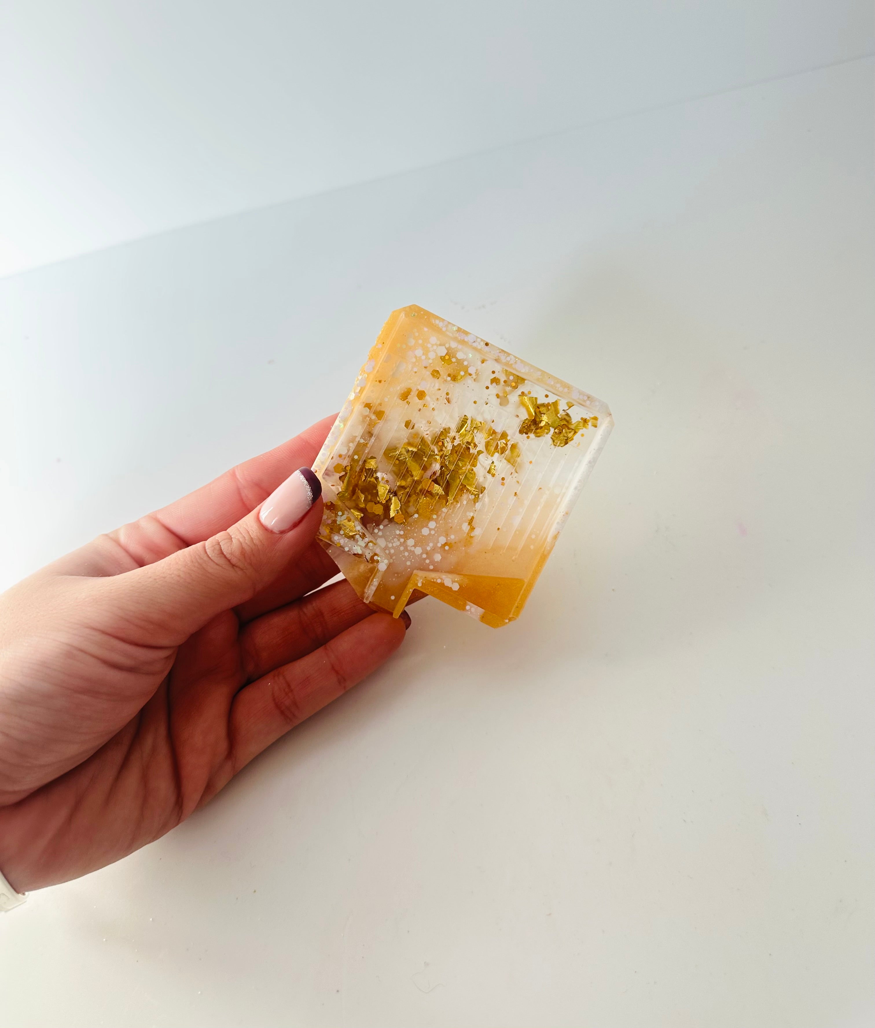 Bandeja dp resina “cuadroval mediana  ”