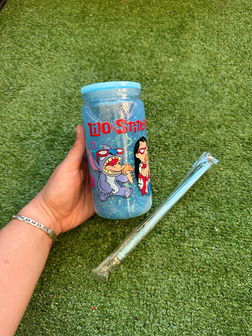 Vaso shaker con tapa y cañita