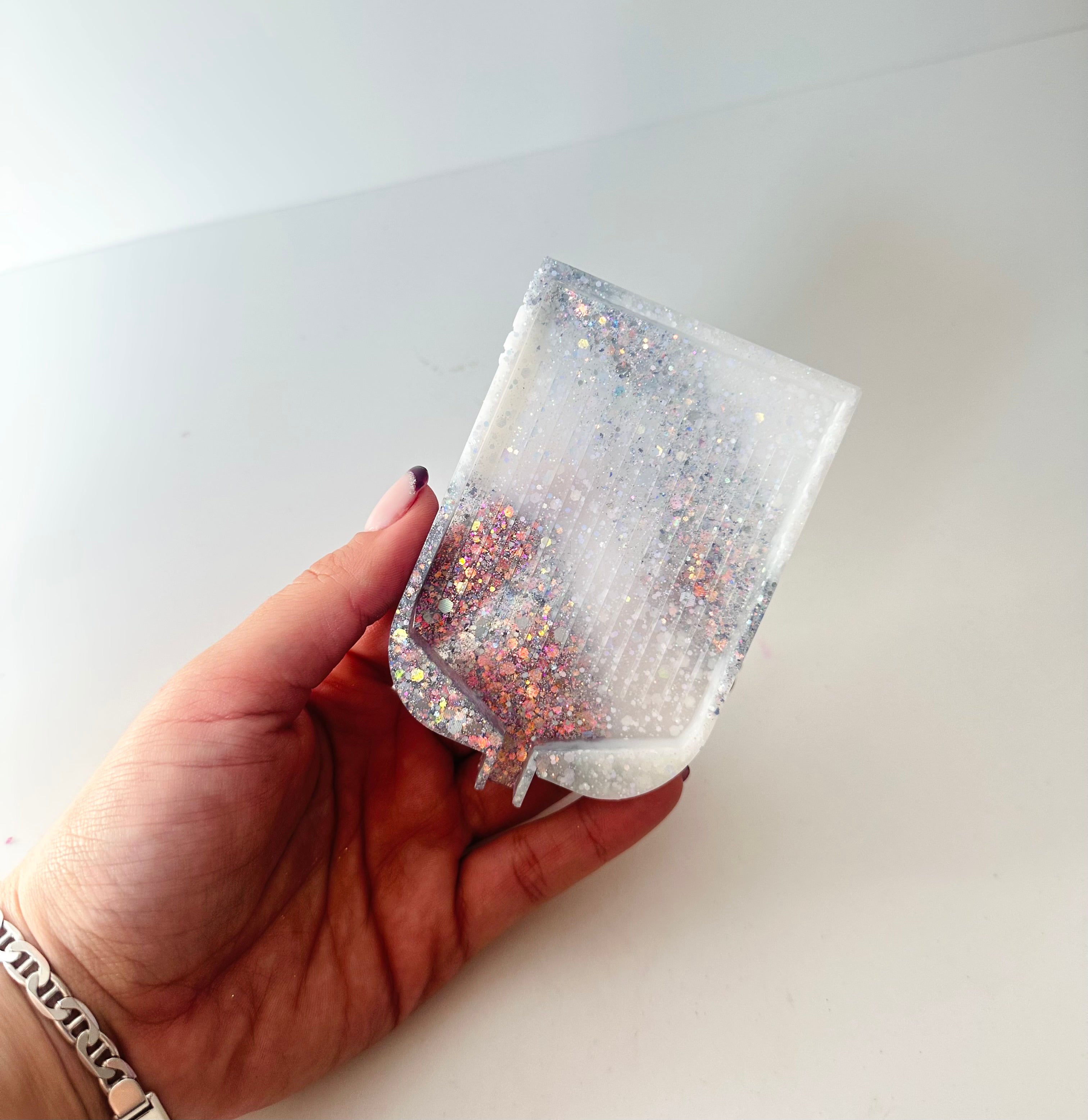 Bandeja dp resina “barqui abierta mediana ”