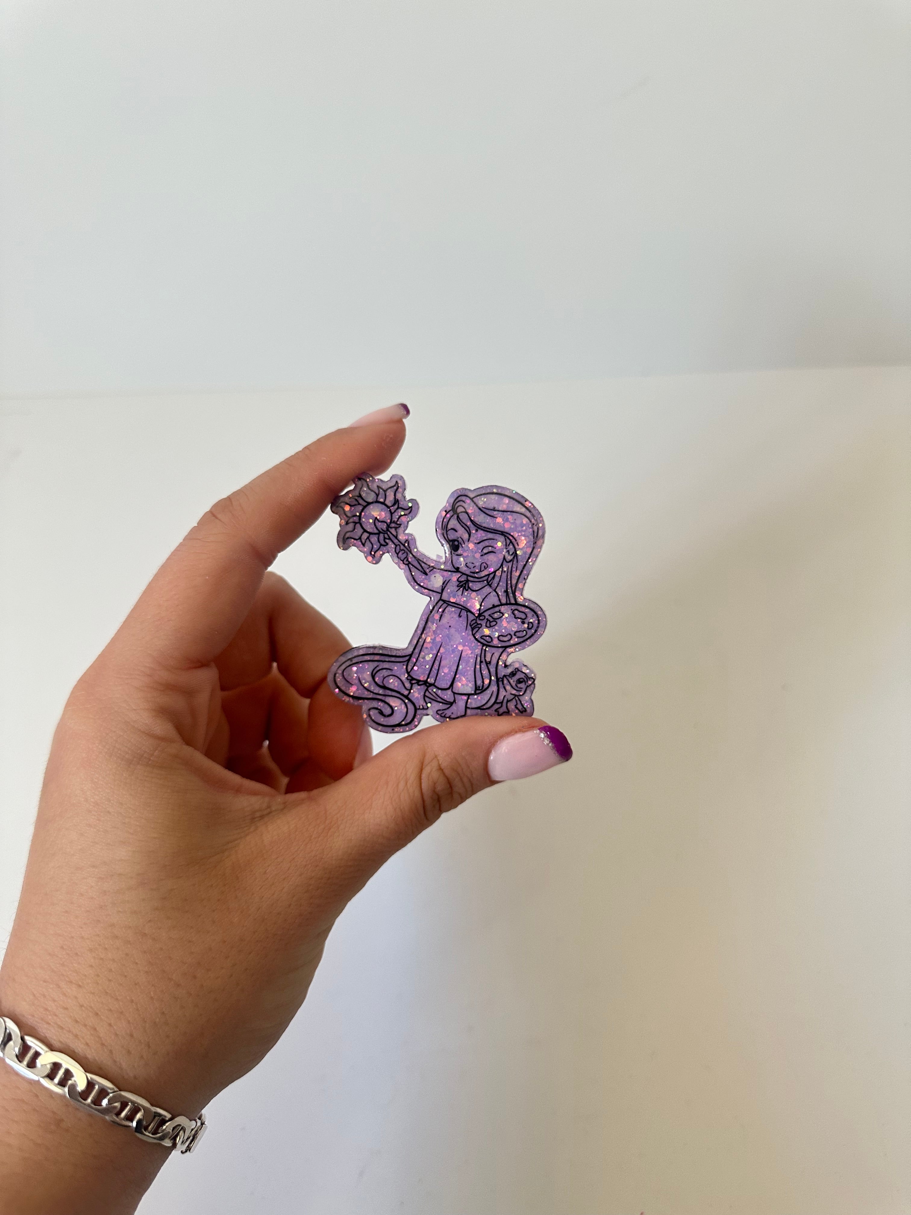 Cover minder dp. En resina pintado a mano