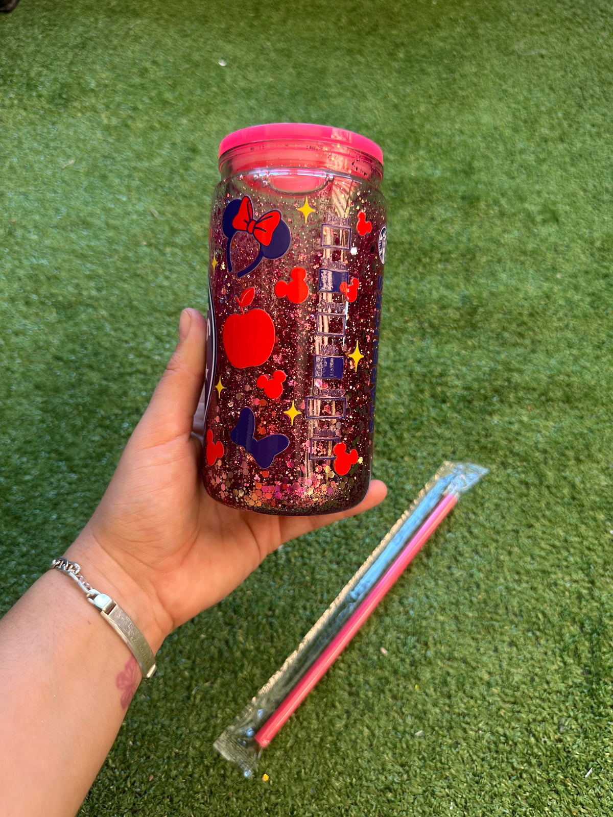 Vaso shaker con tapa y cañita
