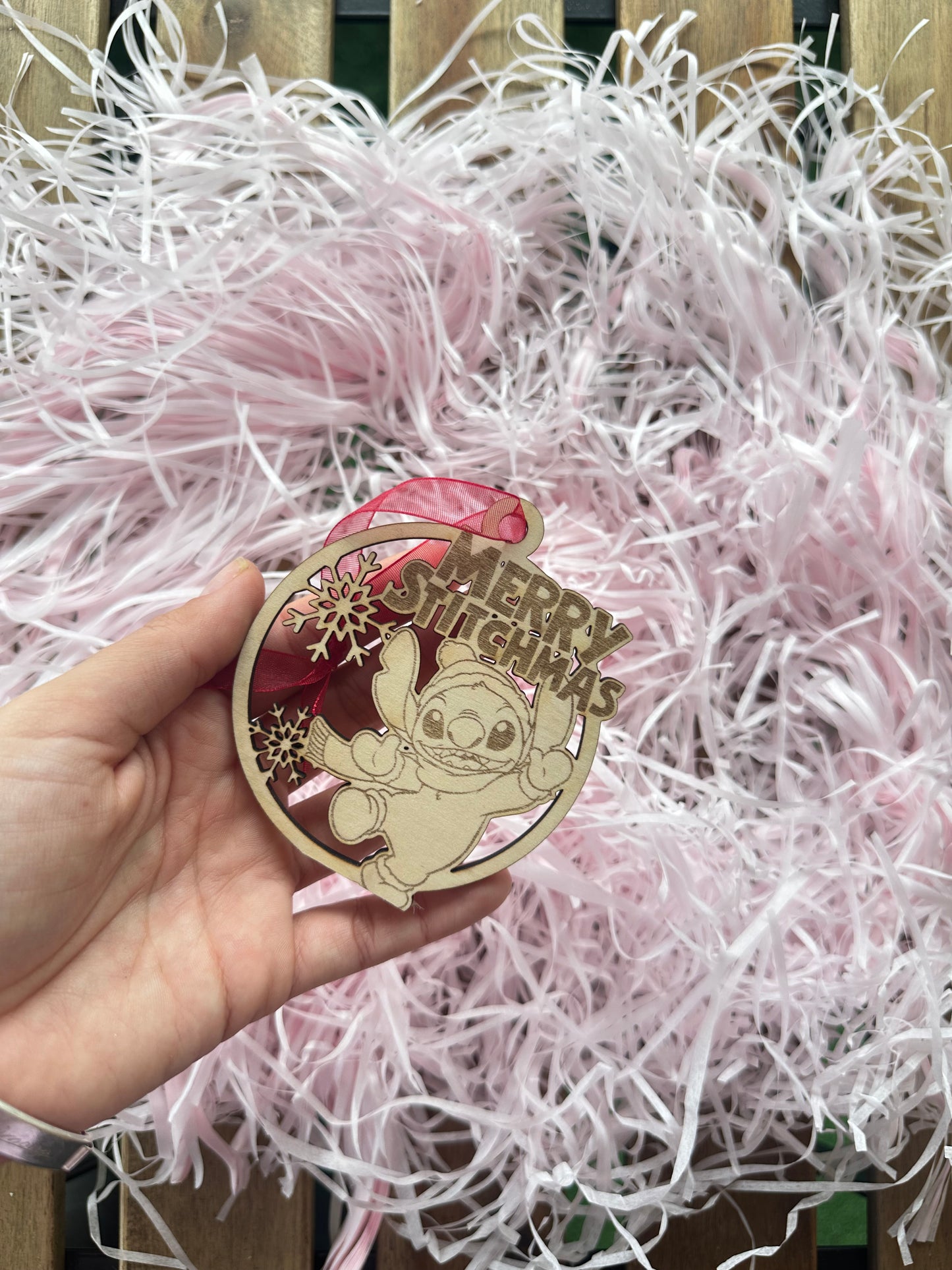 Bola de Navidad madera Stitch