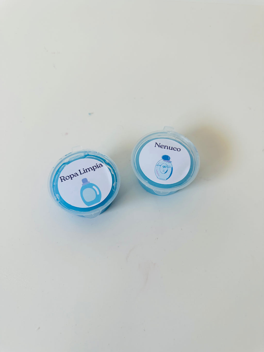 Waxmelts Gelatina de quemador nenuco y ropa limpia