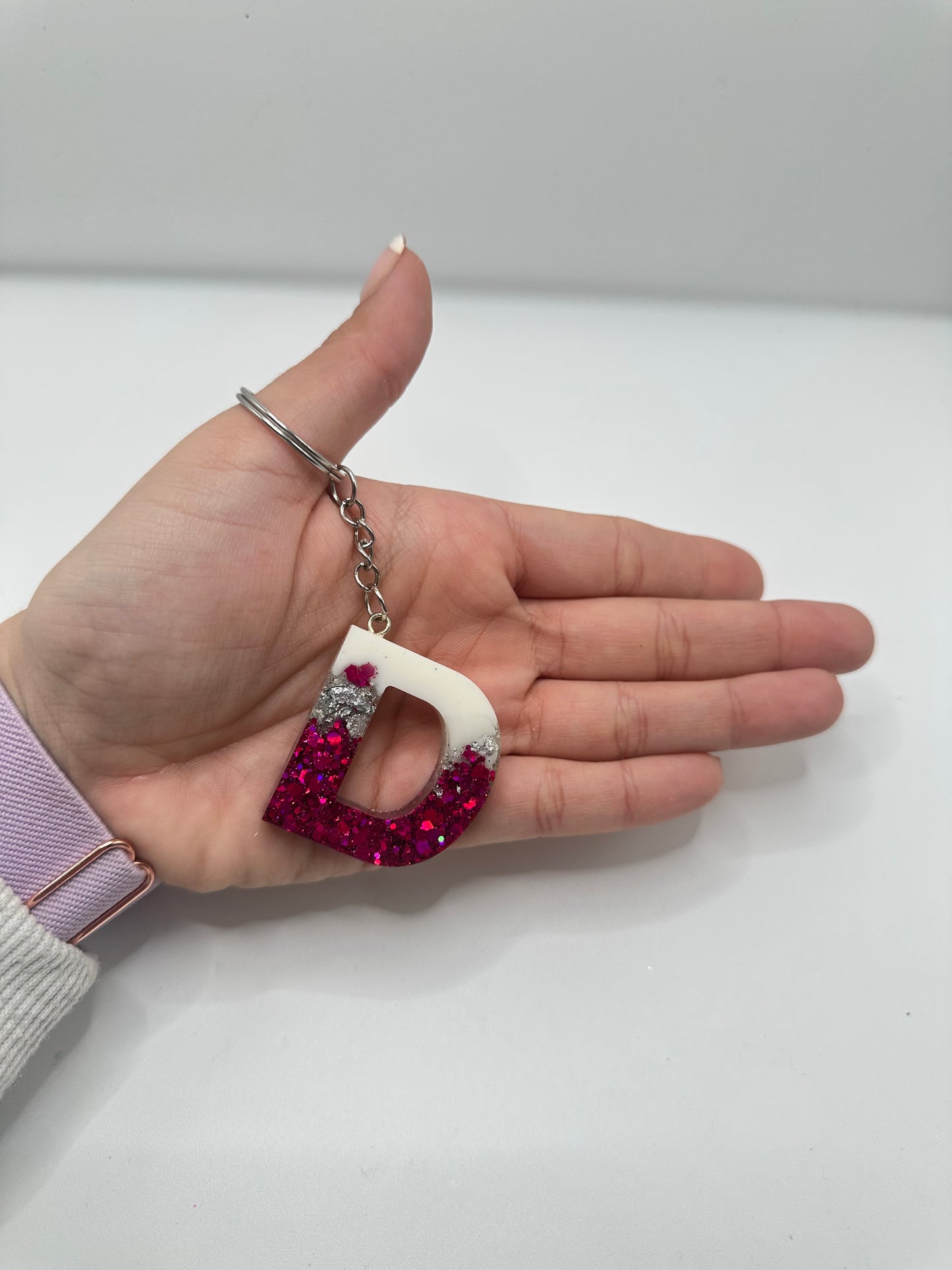 Llavero inicial en resina