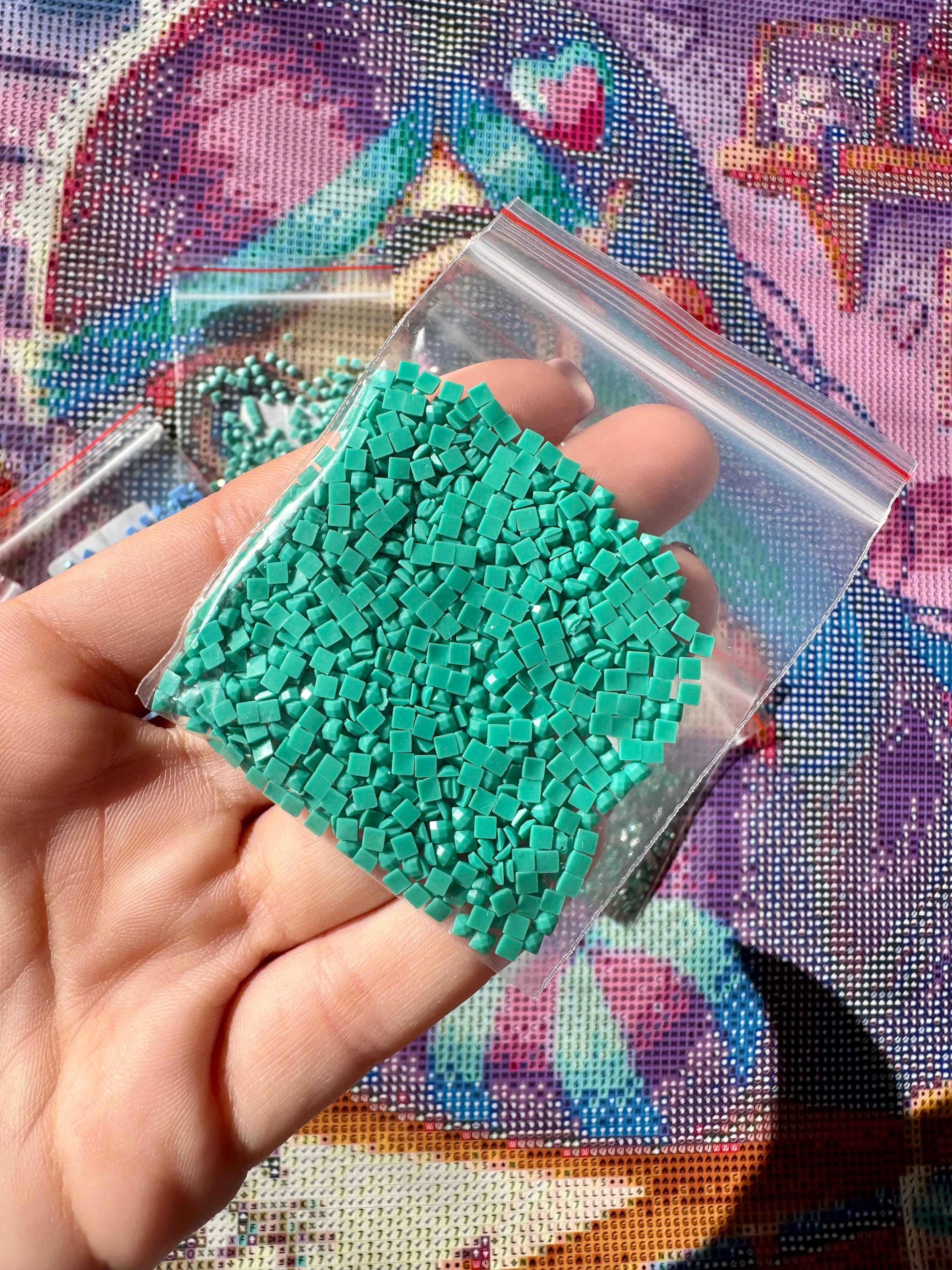 PREVENTA Lienzo  "La chica de morado”