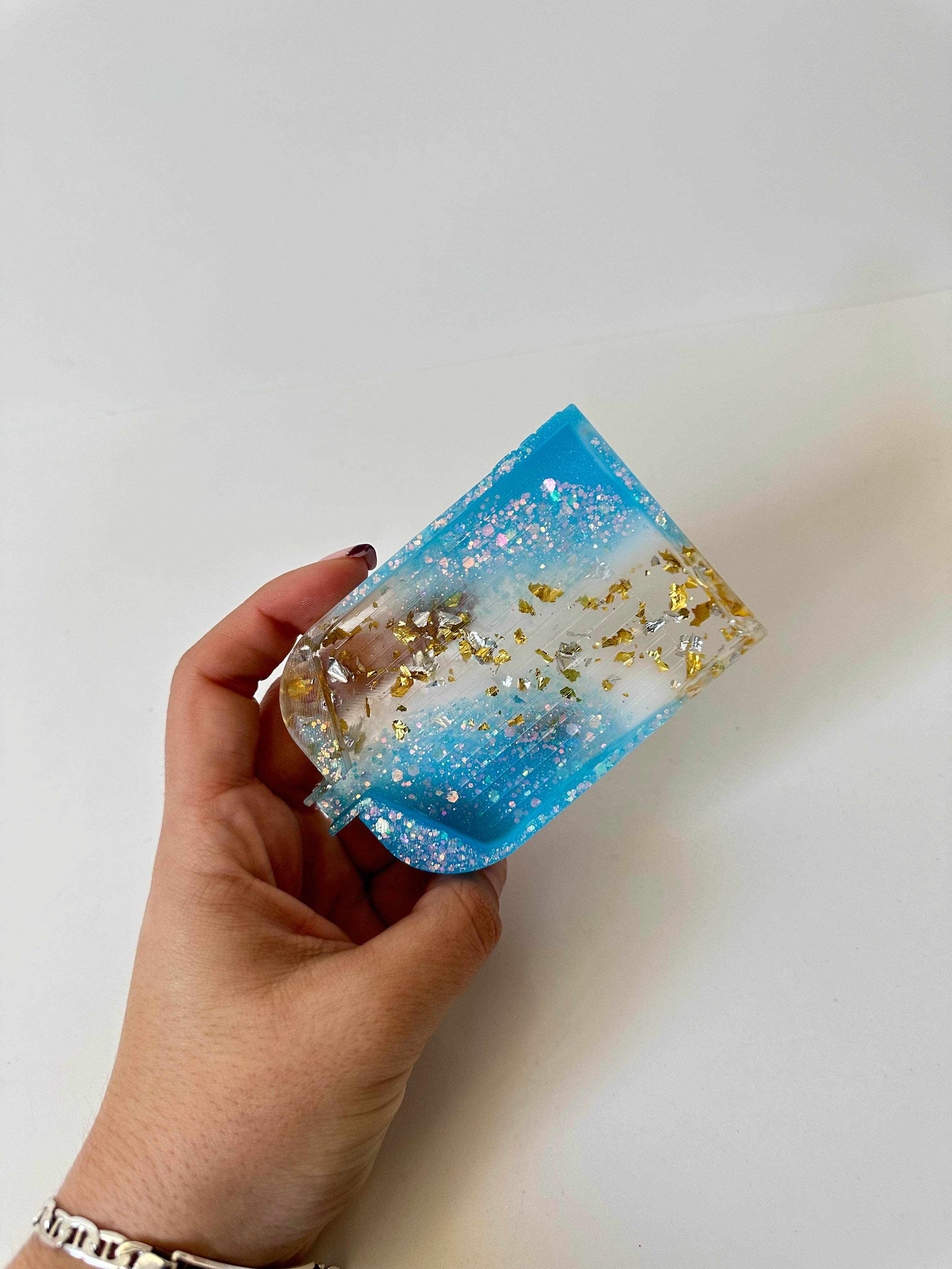 Bandeja dp resina “barqui abierta mediana ”