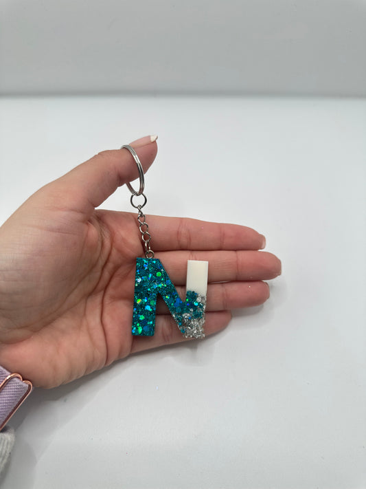 Llavero inicial en resina